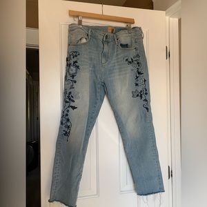 GUC Driftwood Jackie Crop Jeans. Size 31